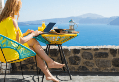 Ingenious Ways to Earn Money While Traveling